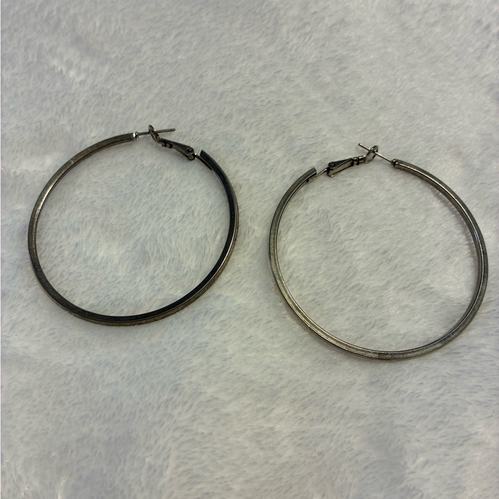Classic Silver-Tone Hoop Earrings - Elegant Everyday Style
